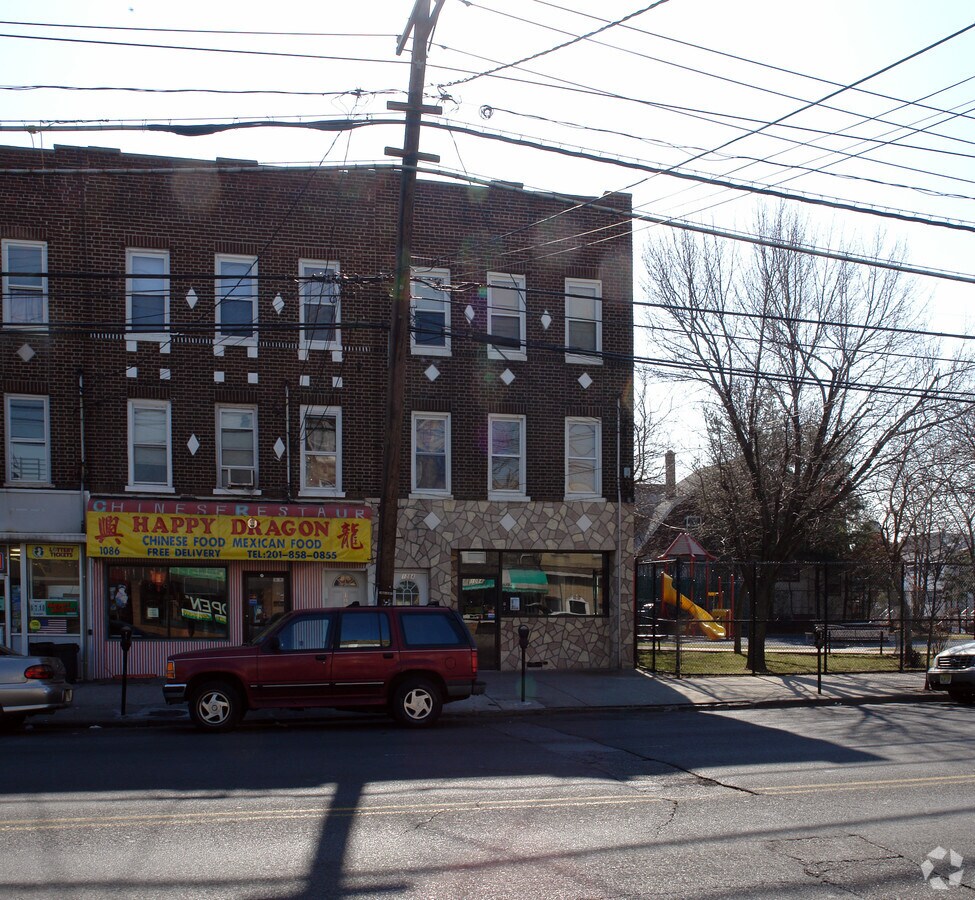 1084 Avenue C, Bayonne, NJ 07002 Property Record