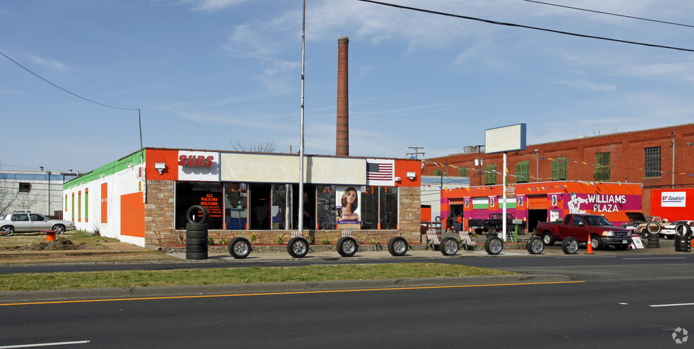 812-816 Richmond Hwy, Richmond, VA for lease - Building Photo - Image 1 of 4