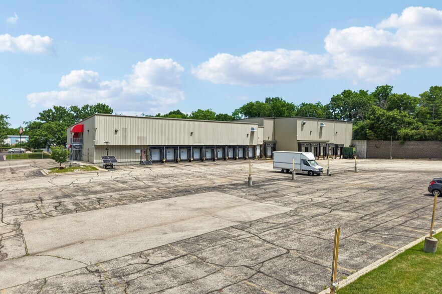 4484 Robertson Rd, Madison, WI for lease - Building Photo - Image 2 of 7