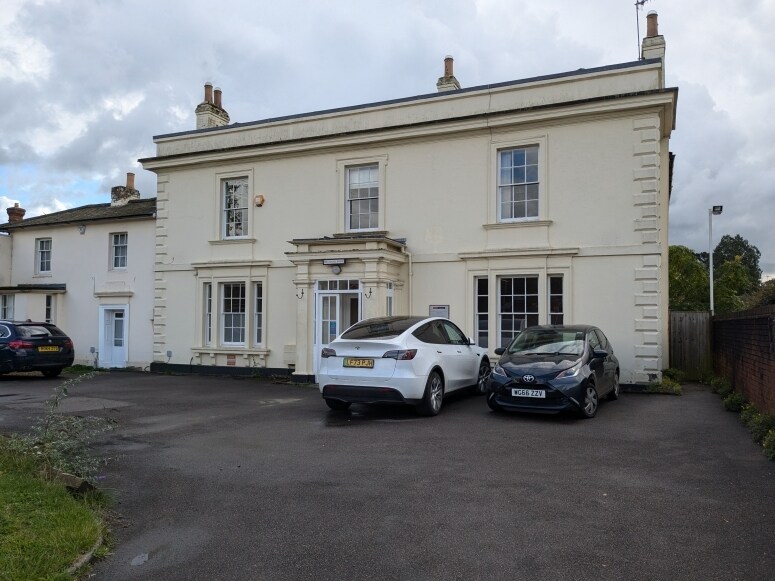 Horsham Rd, Cranleigh for lease Building Photo- Image 1 of 10