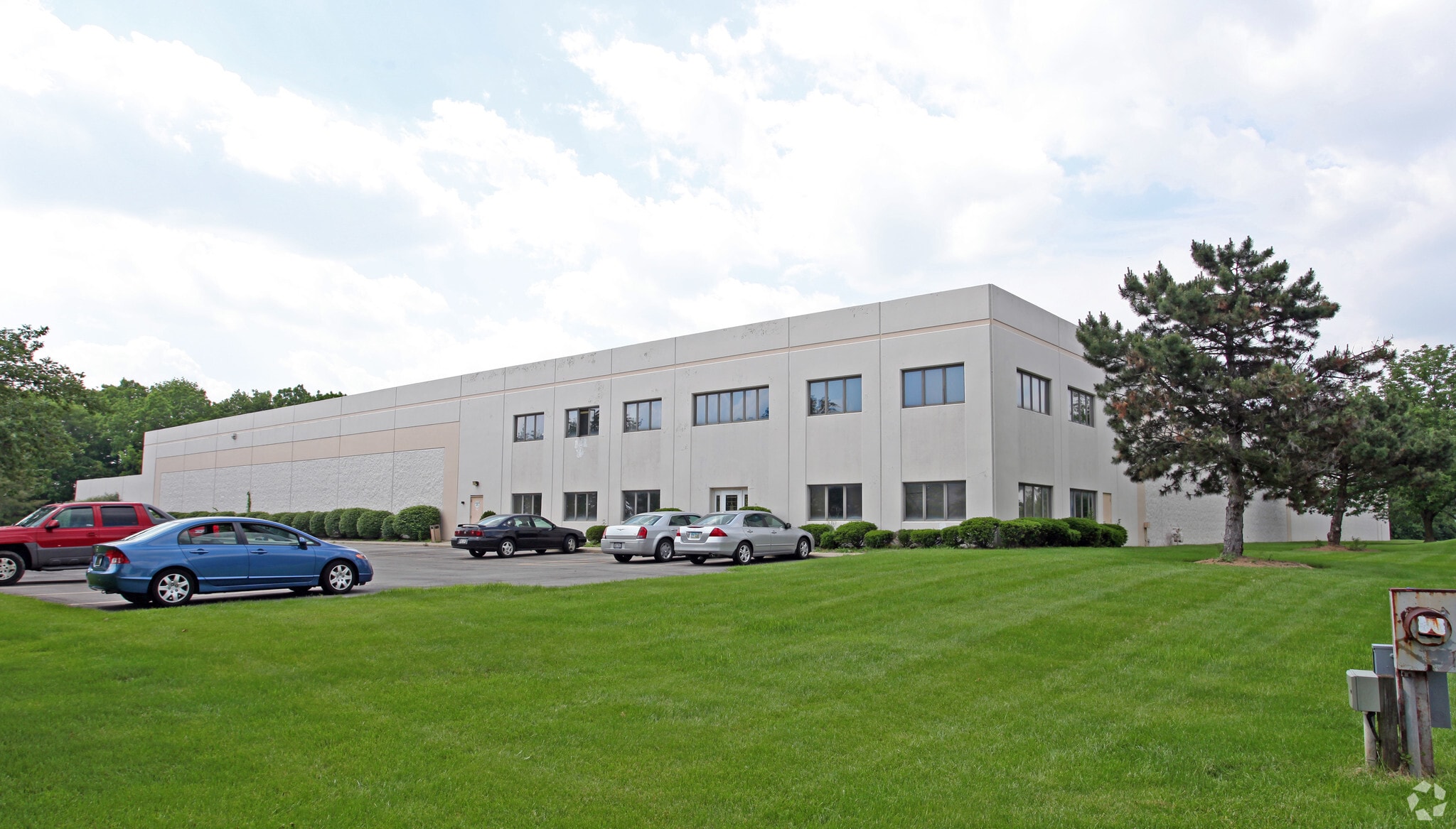 875 Center Dr, Vandalia, OH for sale Primary Photo- Image 1 of 3