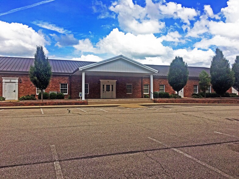 13400 US Hwy 42, Prospect, KY 40059