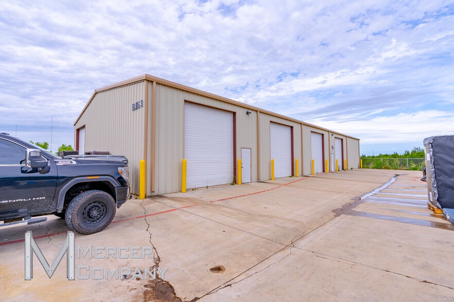 1670 American Way, Cedar Hill, TX for lease - Building Photo - Image 2 of 10