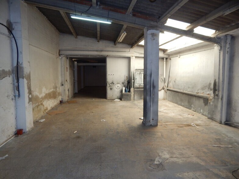 Industrial in València for sale - Building Photo - Image 3 of 6