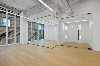 300 Kent Ave, Brooklyn, NY for lease Building Photo- Image 2 of 9