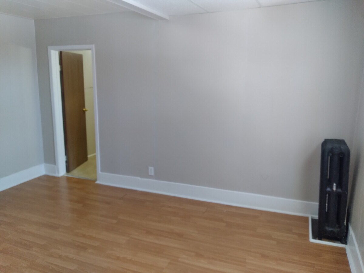 105 Lillooet, Moose Jaw, SK S6H 4Y8