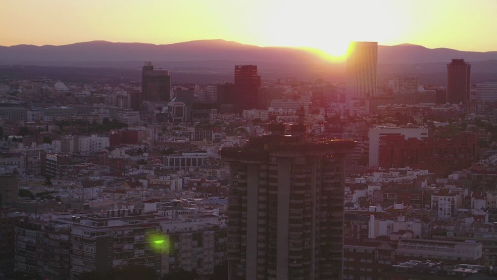 Calle María de Molina, 54, Madrid, Madrid for lease - Commercial Listing Video - Image 2 of 3