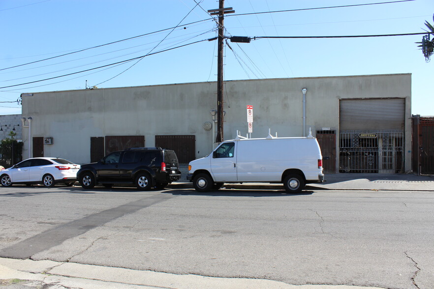 3008 W Hyde Park Blvd, Los Angeles, CA for lease - Building Photo - Image 2 of 10