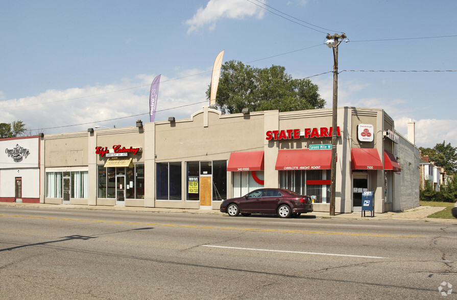 7100-7114 W 7 Mile Rd, Detroit, MI for lease - Primary Photo - Image 1 of 2