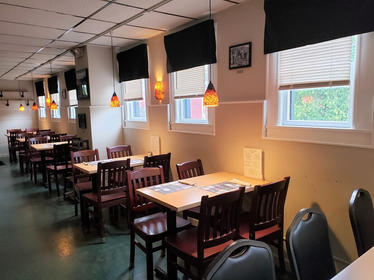 127 Elm St, Hatfield, MA 01038