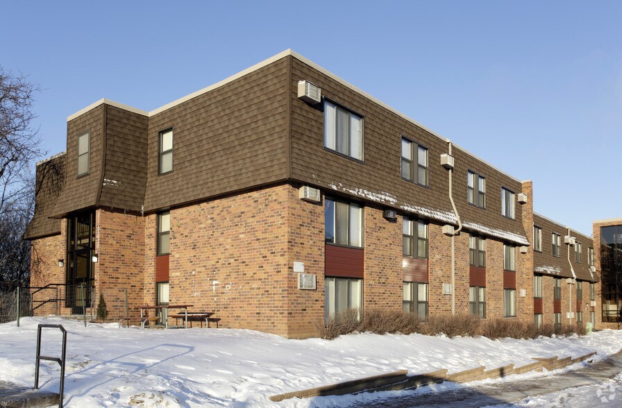 371 Winthrop St S, Saint Paul, MN for sale - Primary Photo - Image 1 of 1