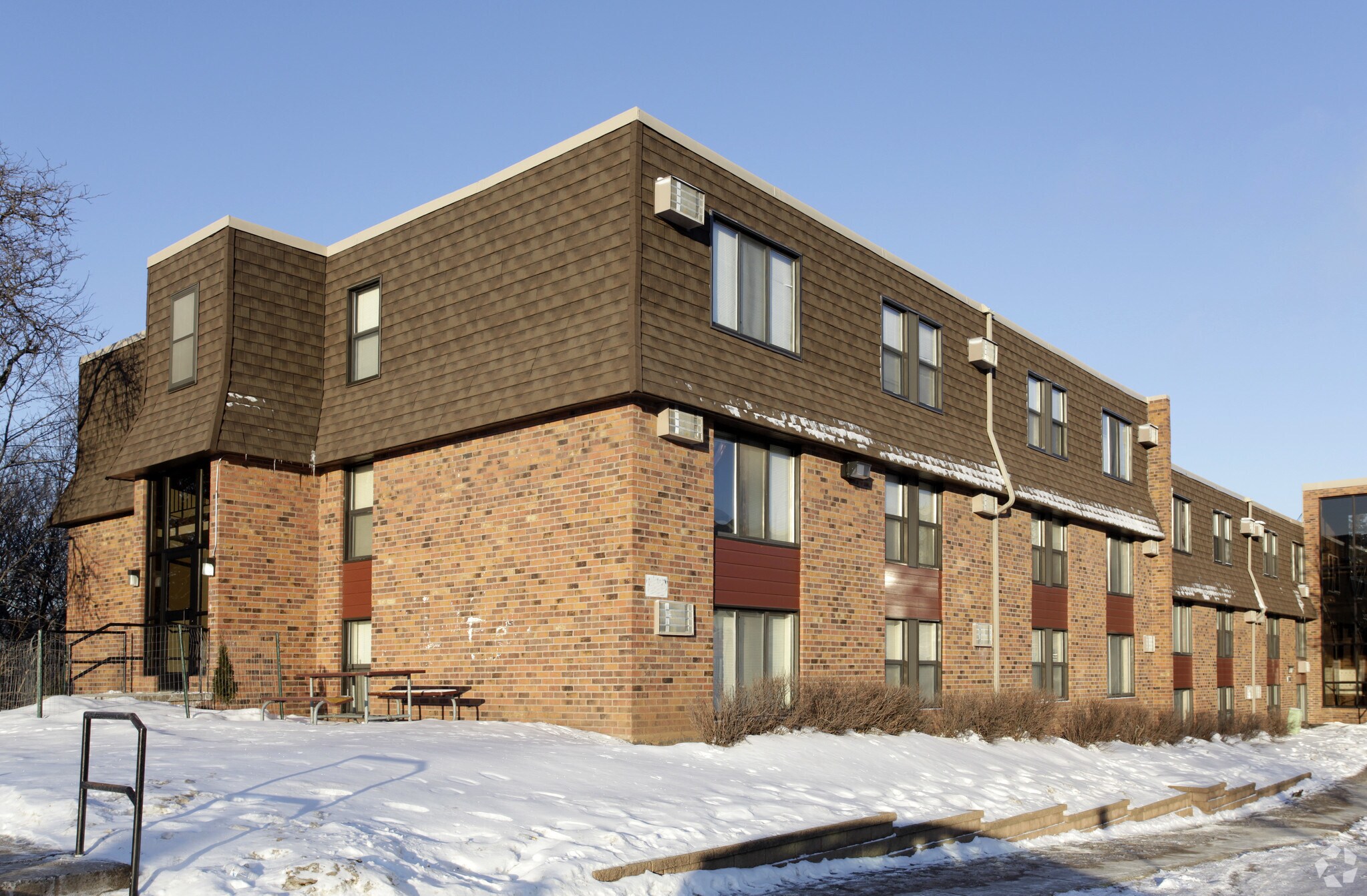 371 Winthrop St S, Saint Paul, MN for sale Primary Photo- Image 1 of 1