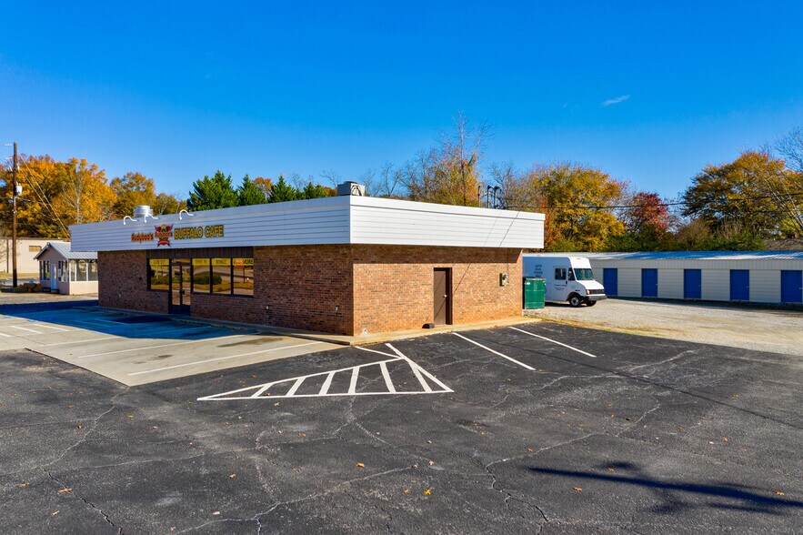 1330 Eatonton Rd, Madison, GA 30650