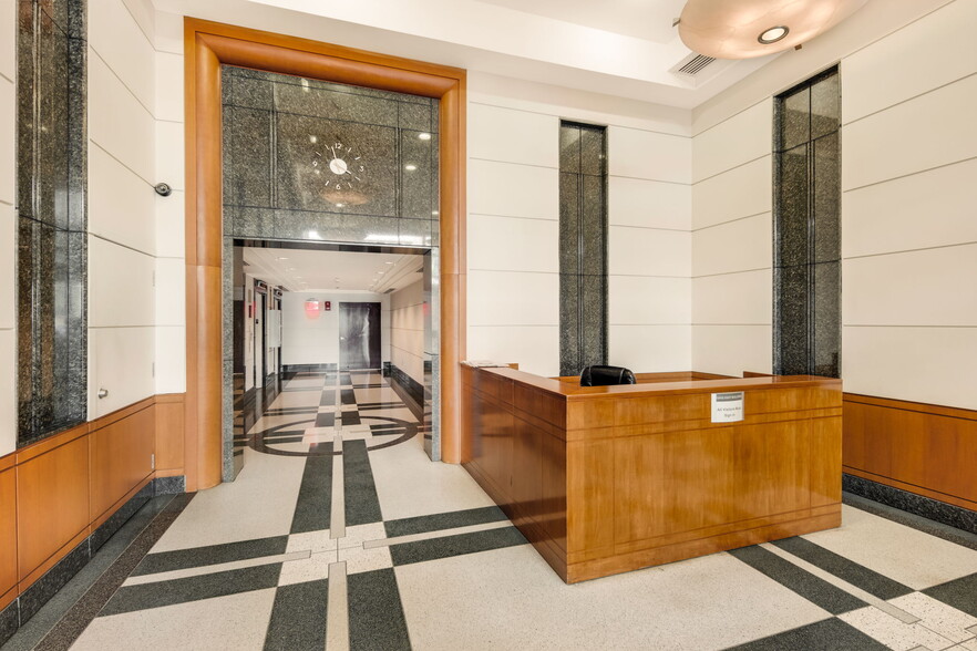 1100 H St NW, Washington, DC for lease - Interior Photo - Image 3 of 24