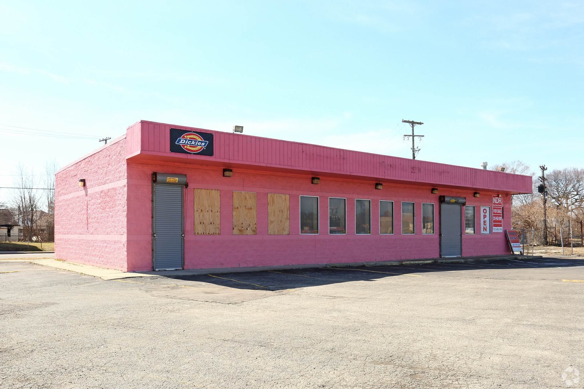 2251 W Davison, Detroit, MI for sale Primary Photo- Image 1 of 1