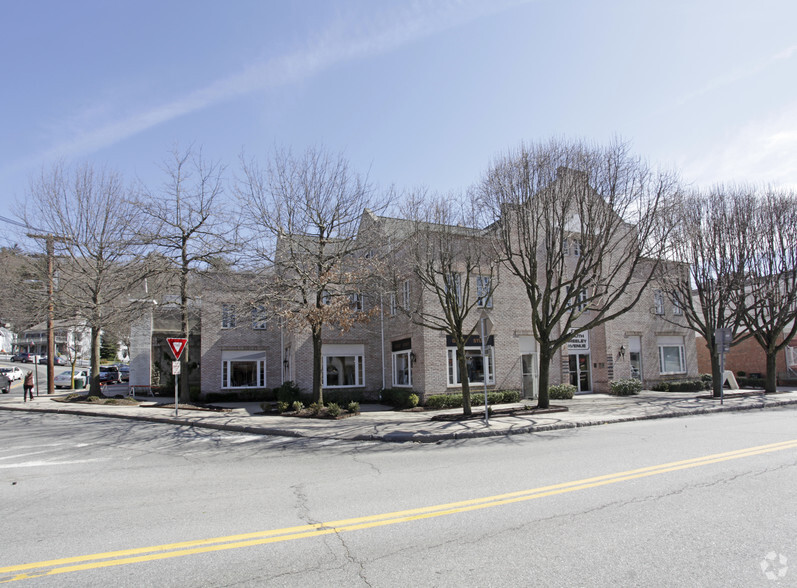 1 S Greeley Ave, Chappaqua, NY for lease - Primary Photo - Image 1 of 14