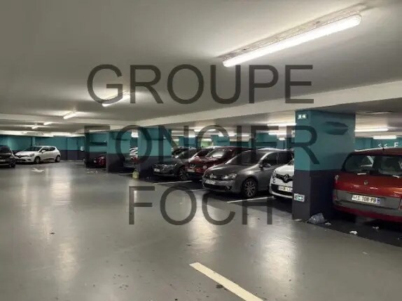 Rue De Marseille, Lyon for lease - Building Photo - Image 1 of 3