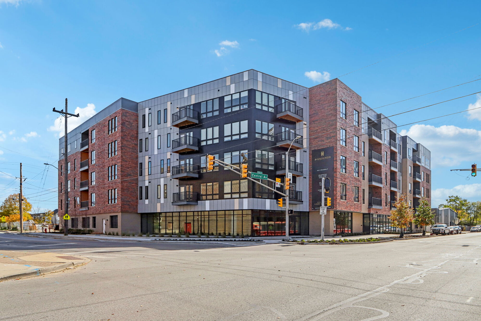 2136 Central Ave, Indianapolis, IN for lease Building Photo- Image 1 of 3