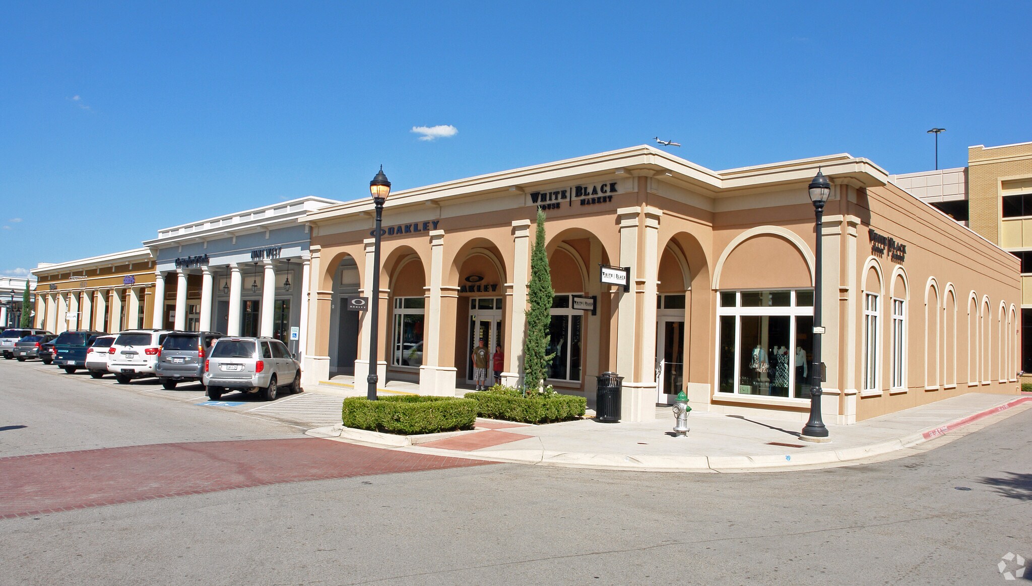 303-335 Grand Ave E, Southlake, TX for sale Primary Photo- Image 1 of 1