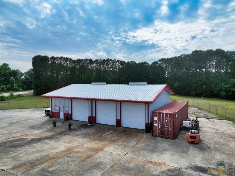 3318 Raccoon Rd, Manning, SC for sale - Building Photo - Image 1 of 2