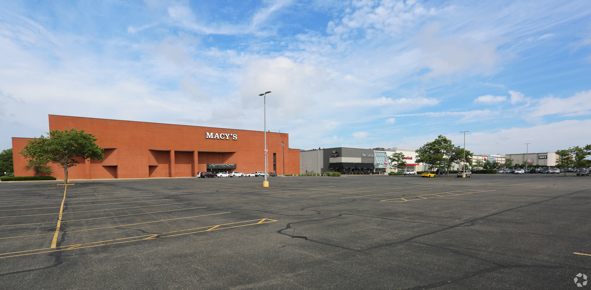 1 Sunrise Mall, Massapequa, NY for sale Primary Photo- Image 1 of 1