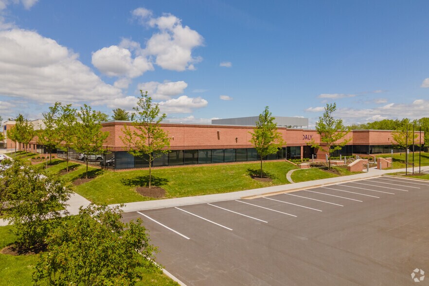 5300 Spectrum Dr, Frederick, MD for sale - Primary Photo - Image 1 of 1