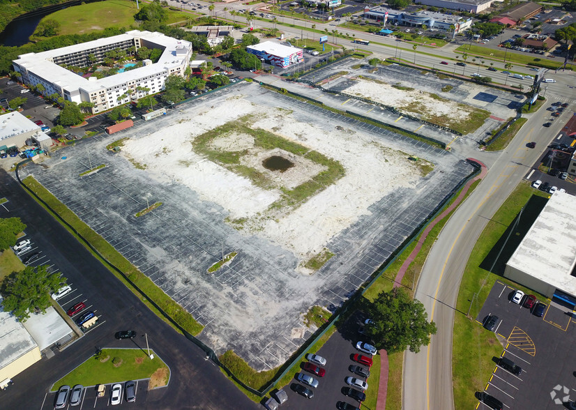 5840 W Irlo Bronson Memorial Hwy, Kissimmee, FL for sale - Aerial - Image 3 of 10