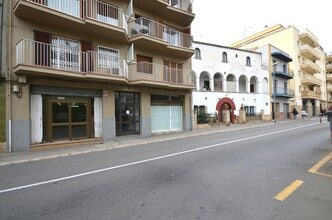 Plaça de Catalunya, 3, Vilanova i la Geltrú, Barcelona for lease Building Photo- Image 2 of 13