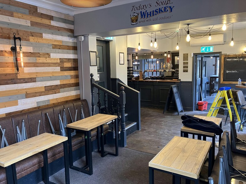 2 Carson Rd, Sheffield for sale - Interior Photo - Image 3 of 16