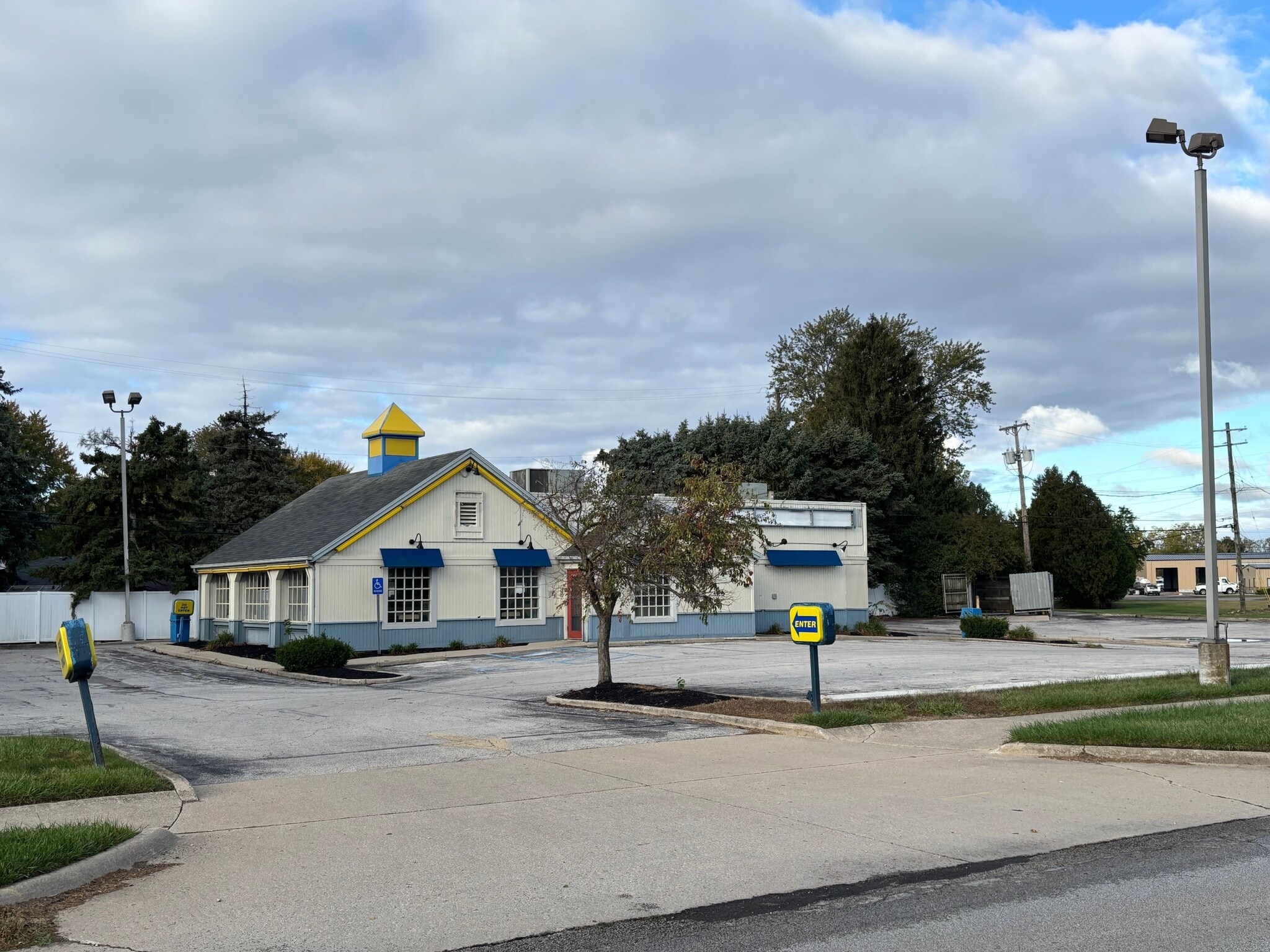 2412 Woodville Rd, Oregon, OH for lease Building Photo- Image 1 of 9