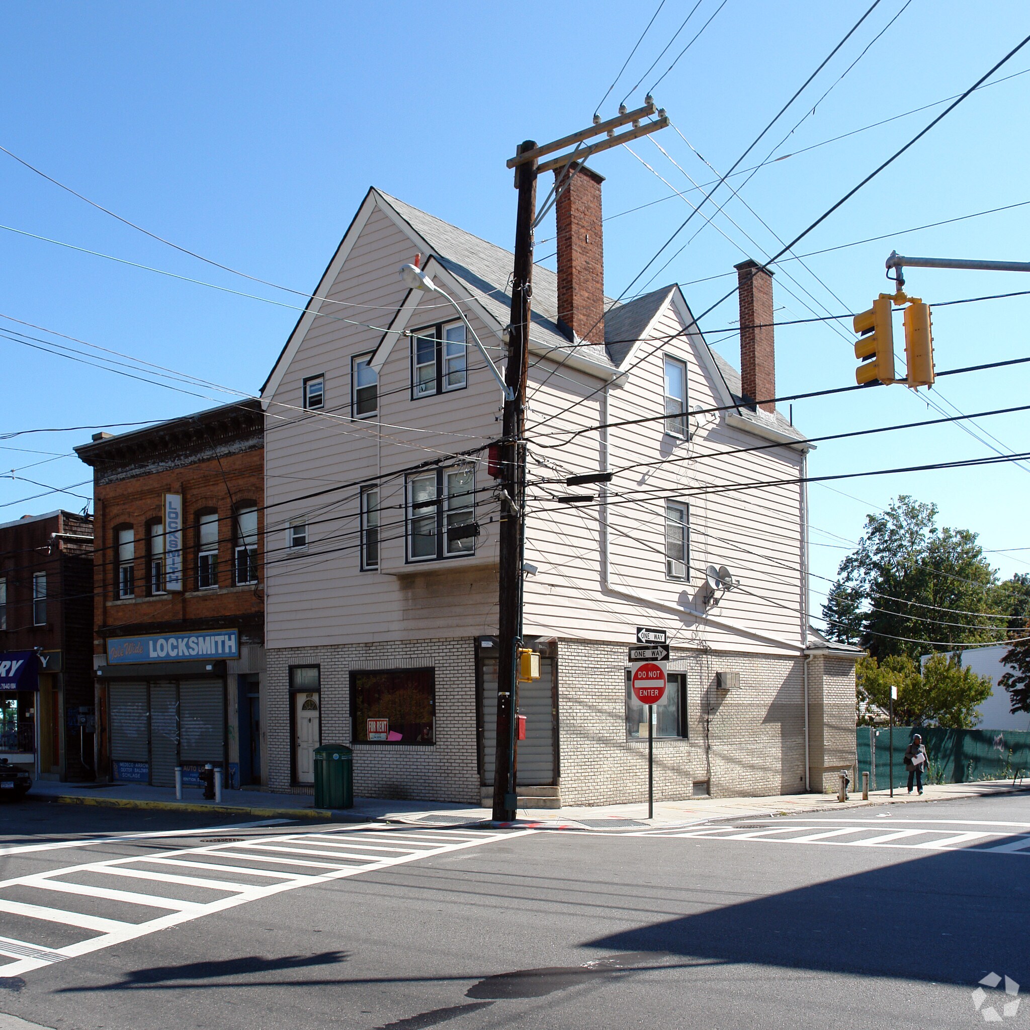 604 Richmond Rd, Staten Island, NY for sale Primary Photo- Image 1 of 1