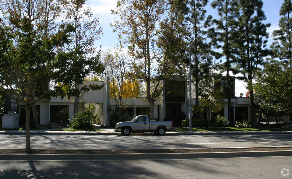 554 E Foothill Blvd, San Dimas, CA for lease - Building Photo - Image 3 of 5