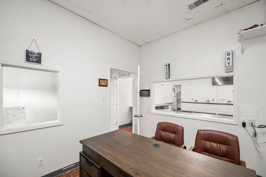 1212 13th St, Galveston, TX for lease - Building Photo - Image 2 of 12