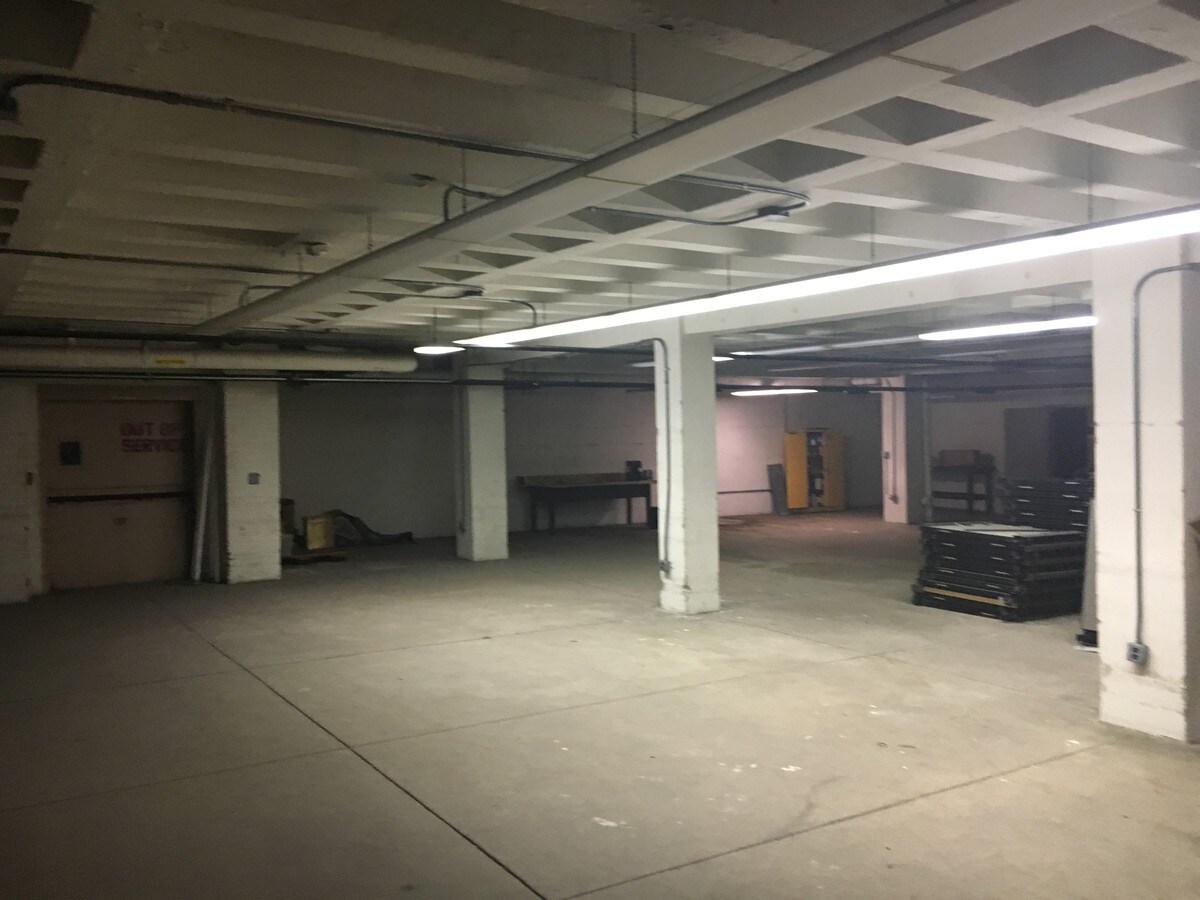 442 Hamilton St W, Allentown, PA 18101 United States Post Office