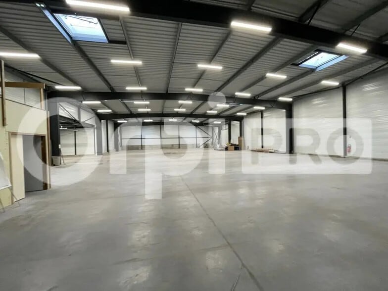 Flex in Pornichet for lease - Interior Photo - Image 1 of 5