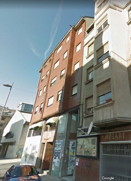 Calle Gregoria Campillo, 18, Ponferrada, León for sale - Building Photo - Image 1 of 2