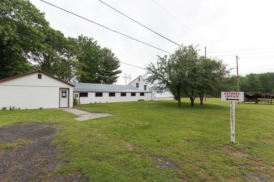 671 Spotswood Englishtown Rd, Monroe Township, NJ 08831