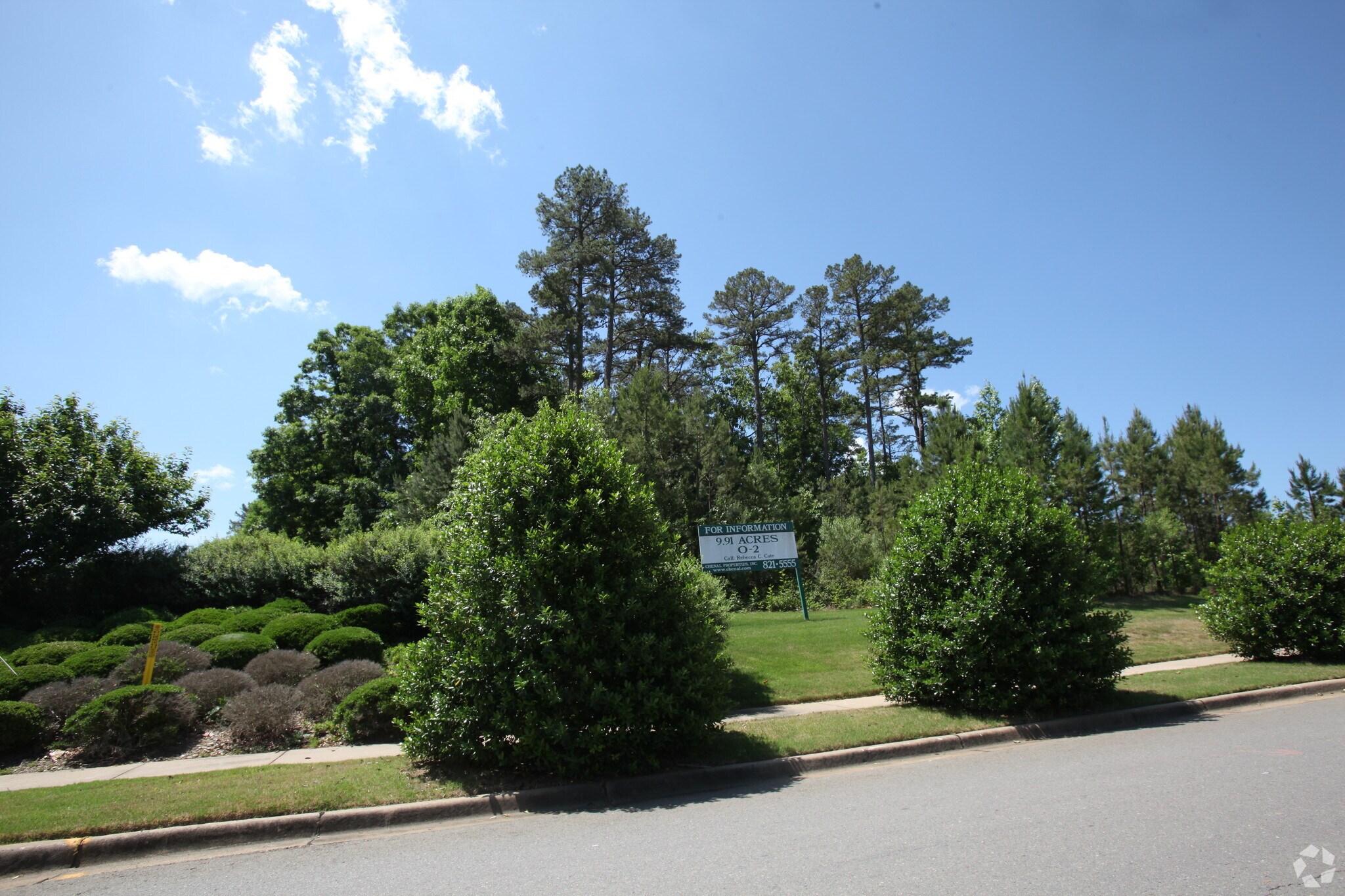 Chenal Pky, Little Rock, AR for sale Primary Photo- Image 1 of 1