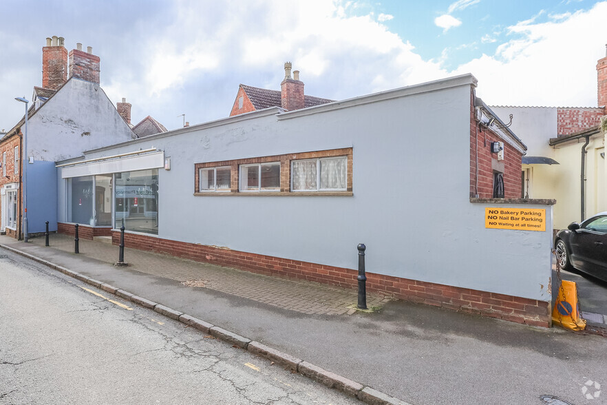 3-7 Park St, Towcester for sale - Building Photo - Image 1 of 2