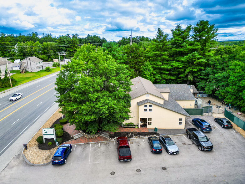 235 Daniel Webster Hwy, Merrimack, NH for sale - Building Photo - Image 1 of 6