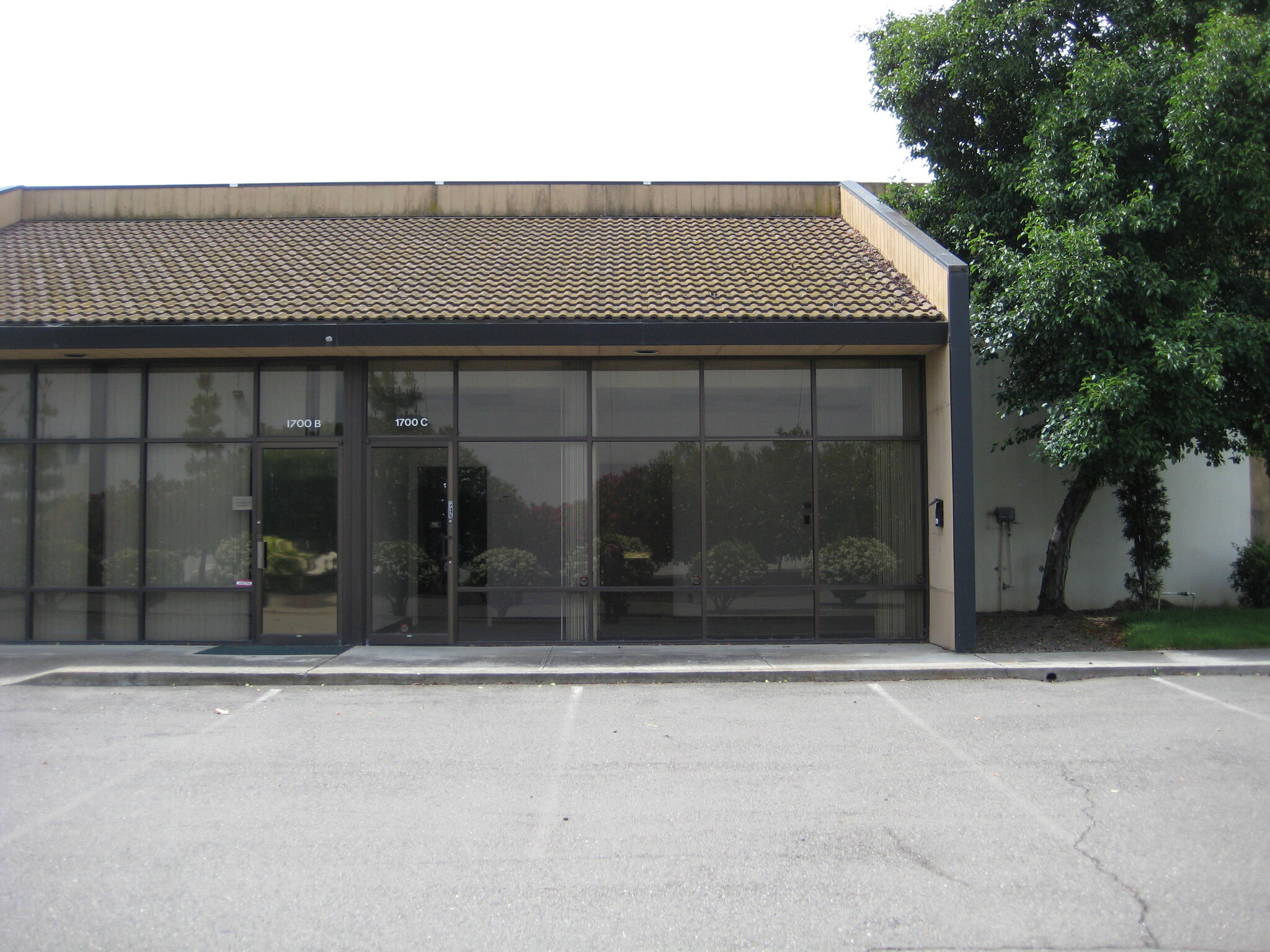 1700 Enterprise Blvd, West Sacramento, CA for lease Building Photo- Image 1 of 1