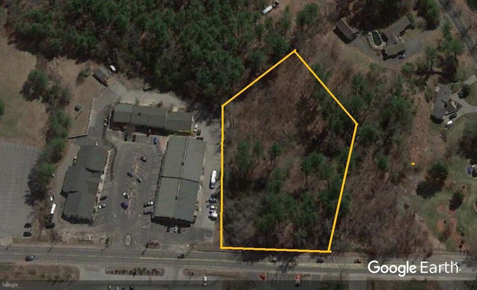 71 Turnpike Rd, Ipswich, MA 01938