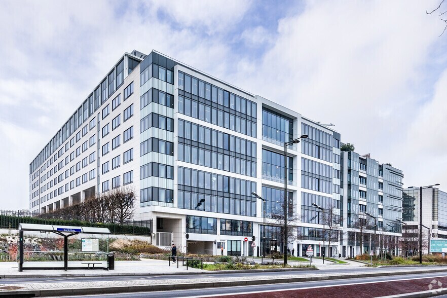 Office in Levallois-Perret for lease - Building Photo - Image 3 of 7