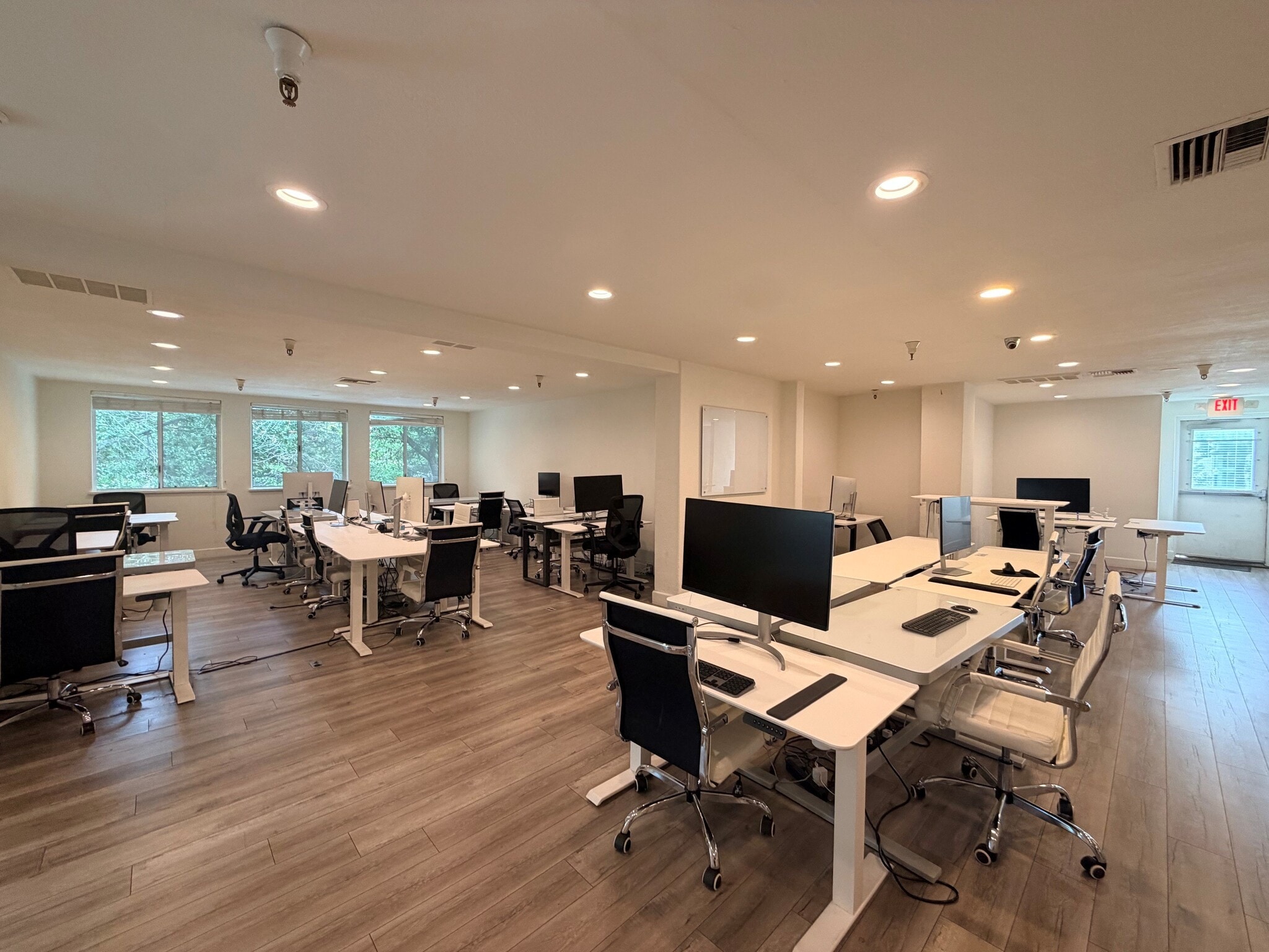 357 Castro St, Mountain View, CA for lease Interior Photo- Image 1 of 7