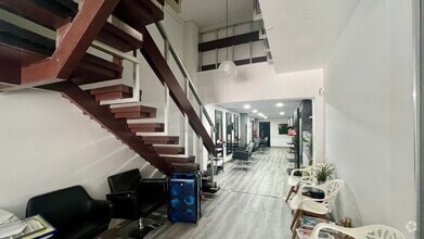 Retail in Madrid, Madrid for lease Interior Photo- Image 2 of 7