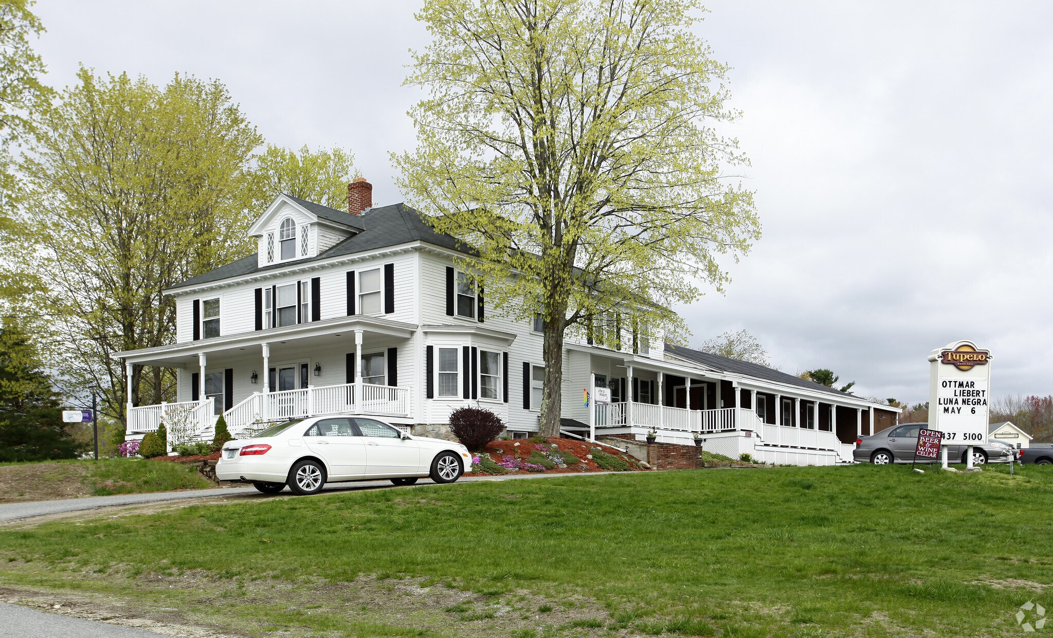 2 Young Rd, Londonderry, NH for sale Primary Photo- Image 1 of 1