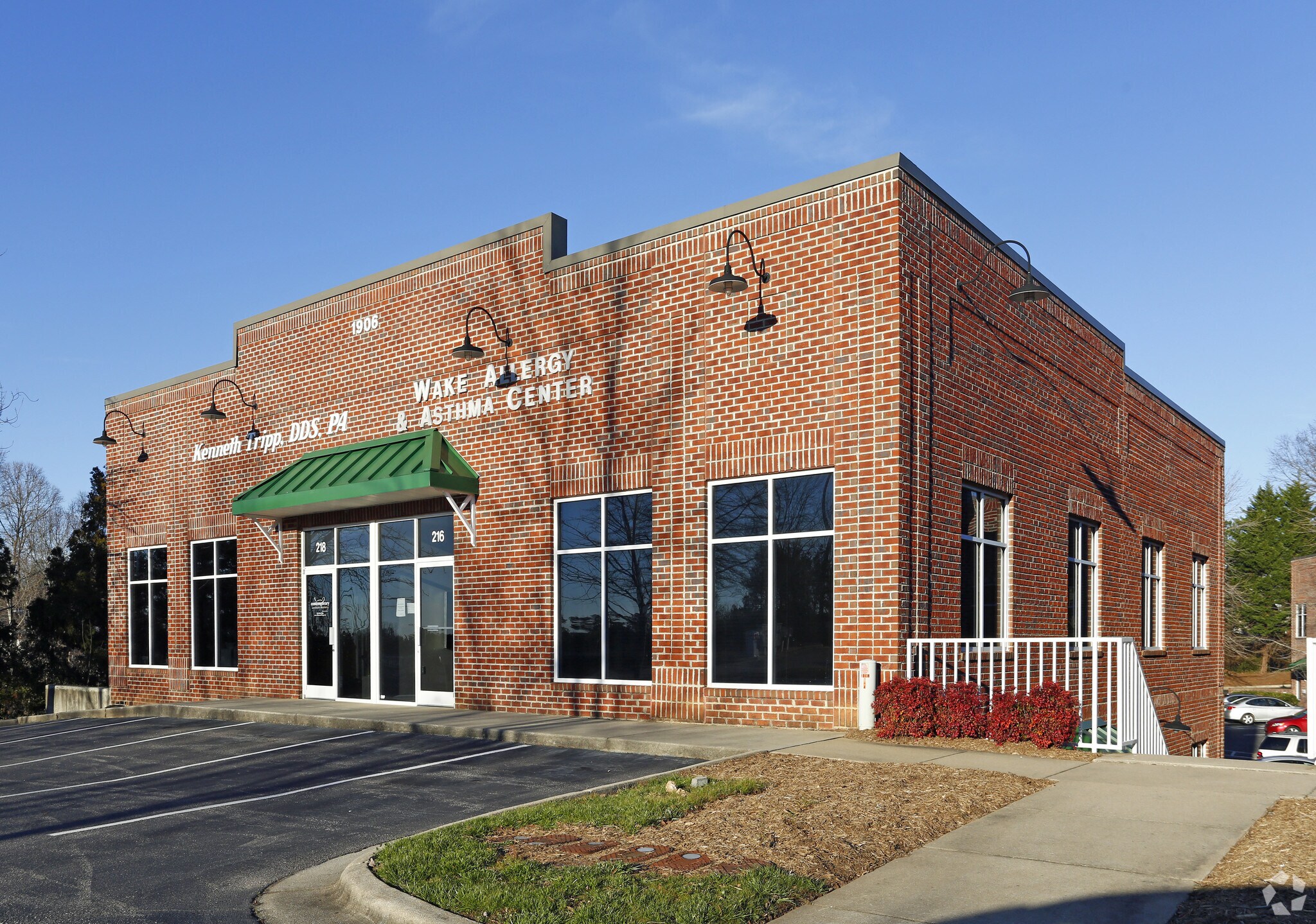 1906 S Main St, Wake Forest, NC for sale Primary Photo- Image 1 of 1