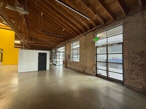 2014-2022 E 7th St, Los Angeles, CA for lease Interior Photo- Image 2 of 7