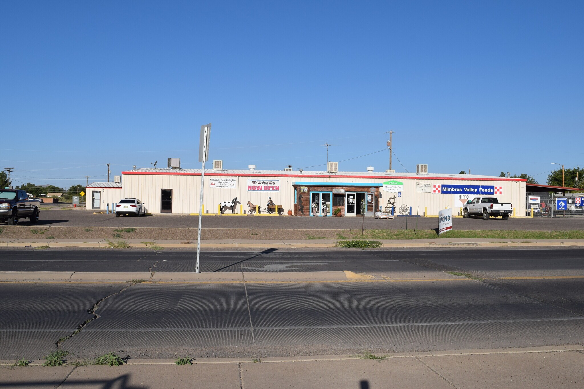 1410 Columbus Rd, Deming, NM for sale Primary Photo- Image 1 of 1