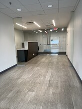 6505 Belcrest Rd, Hyattsville, MD for lease Interior Photo- Image 2 of 7